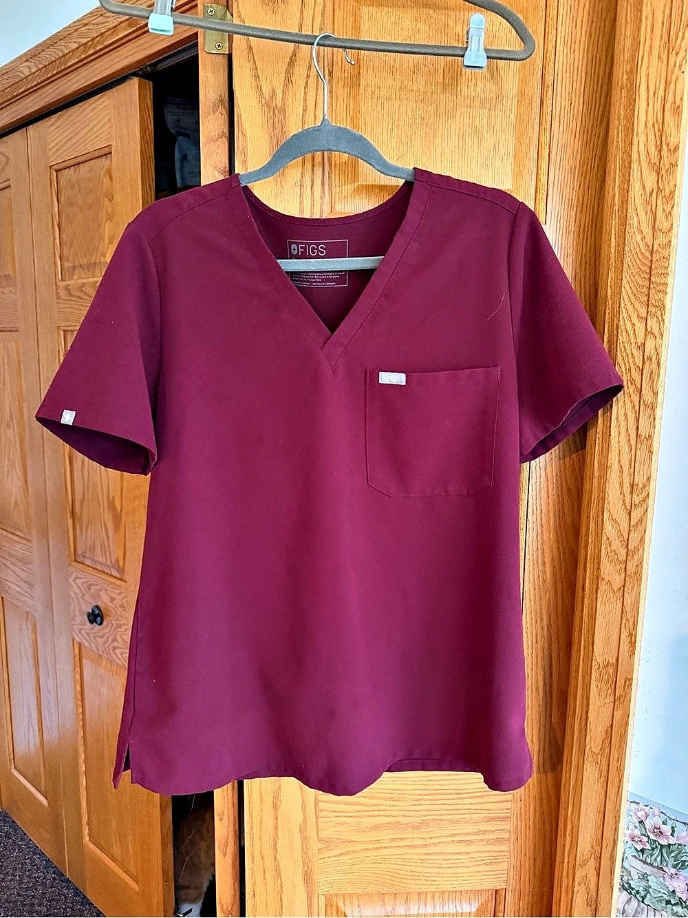 FIGS Scrub Top Short Sleeve Large